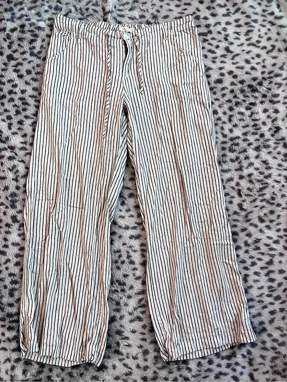 Striped Casual Pants in blue & White Like New